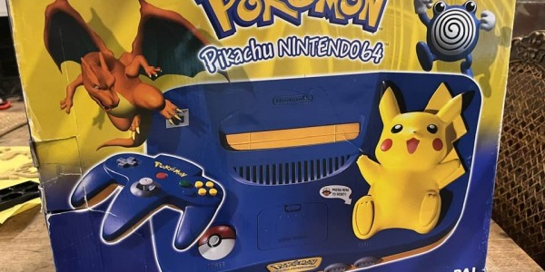 Reprise d'une Nintendo 64 Pikachu en boîte, 25 ans plus tard